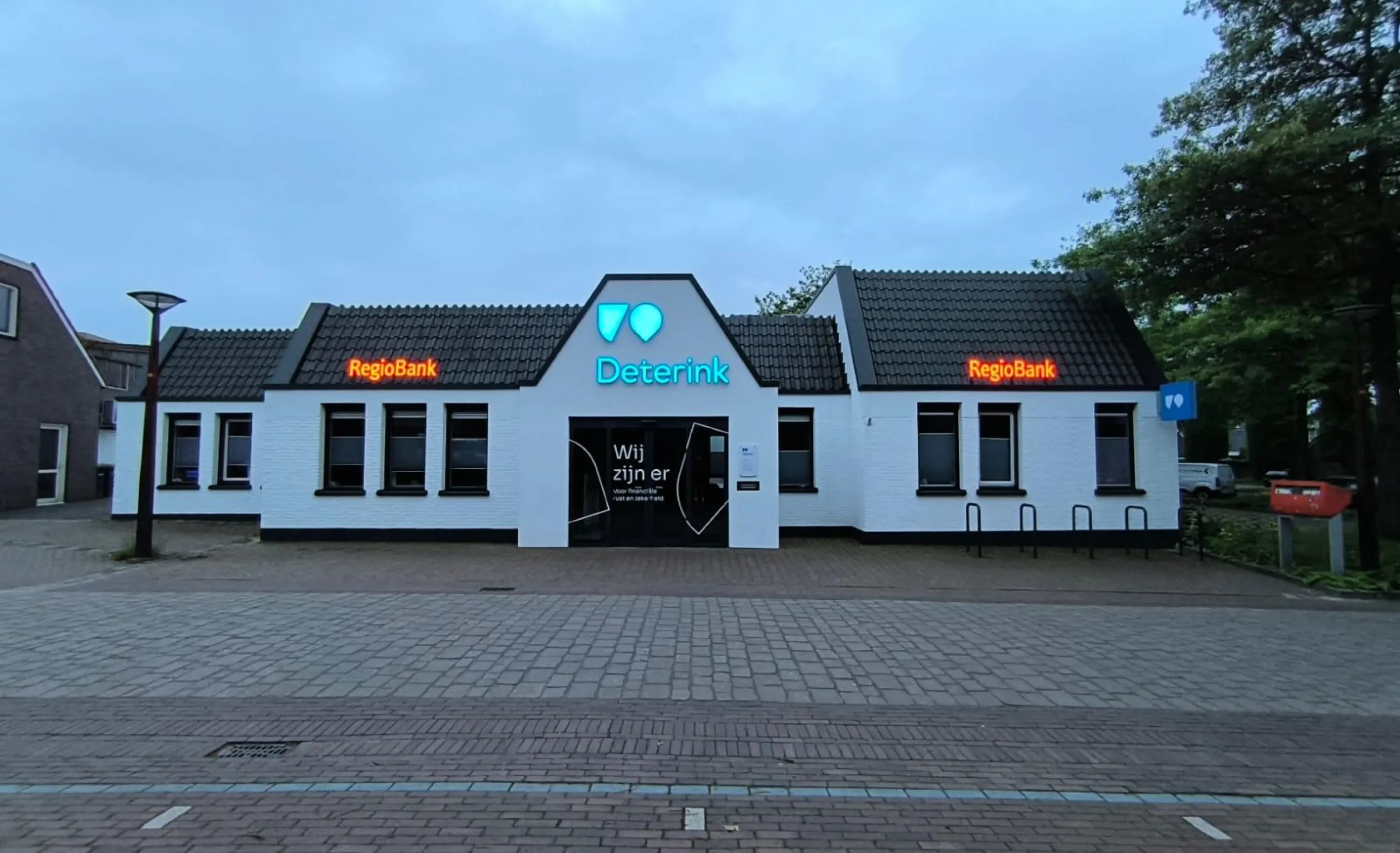 Verlichte gevelreclame